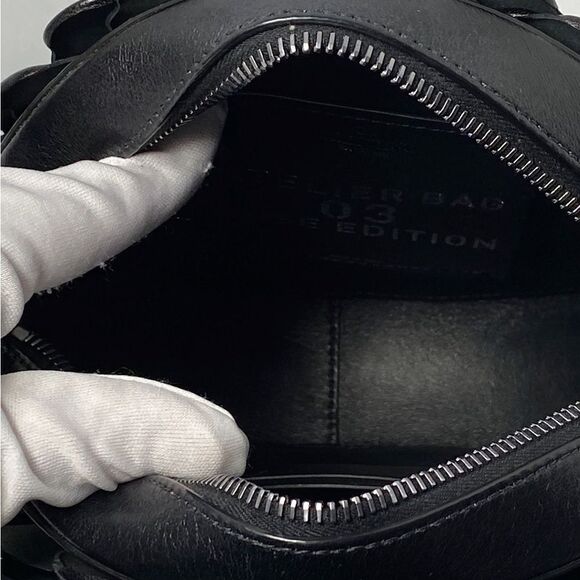 Valentino Garavani 03 Rose Edition Atelier round crossbody bag - Picture 11 of 13